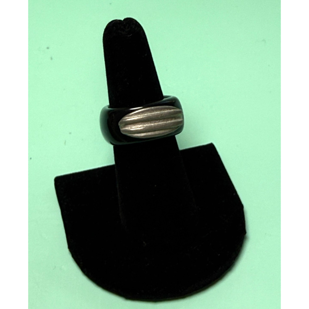 1990s Designer Signed Pitaniello Boston Black Lucite Pewter Ring 7 Modernist
